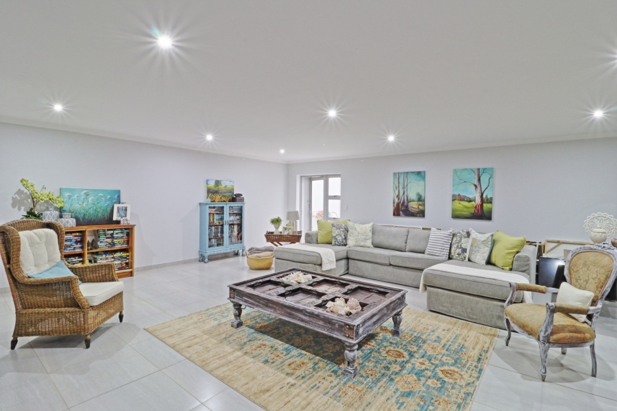 4 Bedroom Property for Sale in Monte Christo Western Cape